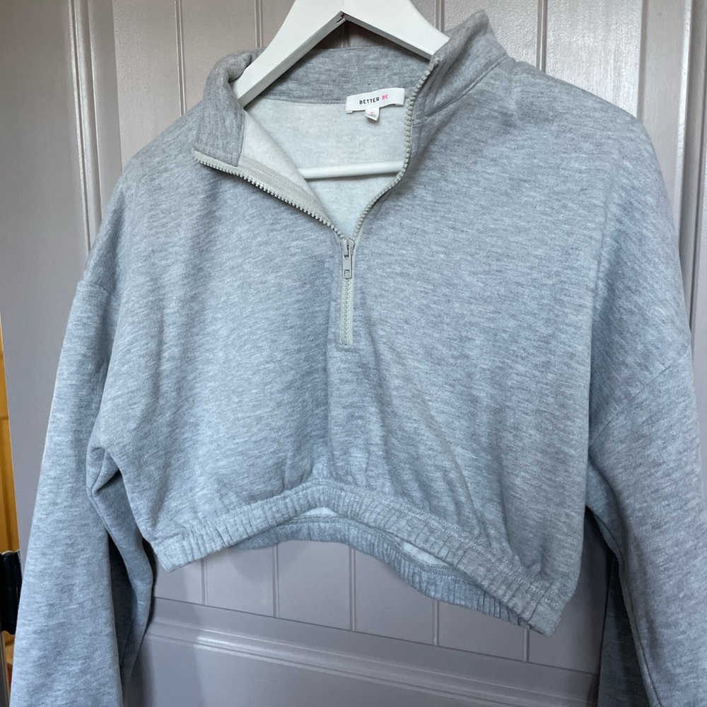 Cropped quarter zip